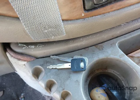 2001 Ford E-150 Recreational из США, поврежденный, VIN 1FDRE14L01HB46867